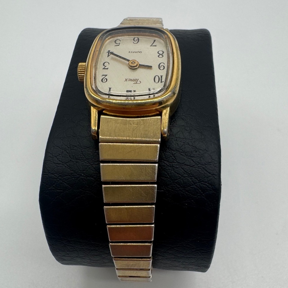 Vintage Timex Quartz Watch Gold Tone Cushion Case Expansion Band needs bat - Picture 7 of 13